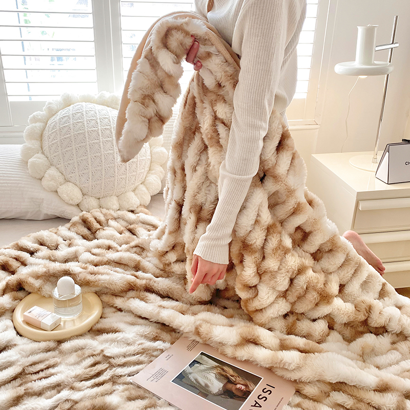 轻奢高级双层加厚毛毯玉狐绒毯子仿皮草兔毛盖毯超柔休闲毯沙发毯