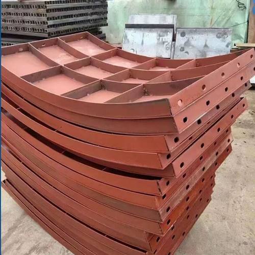 建筑桥梁工程挡土墙平面钢模板异形钢模板施工异型混凝土浇筑定做