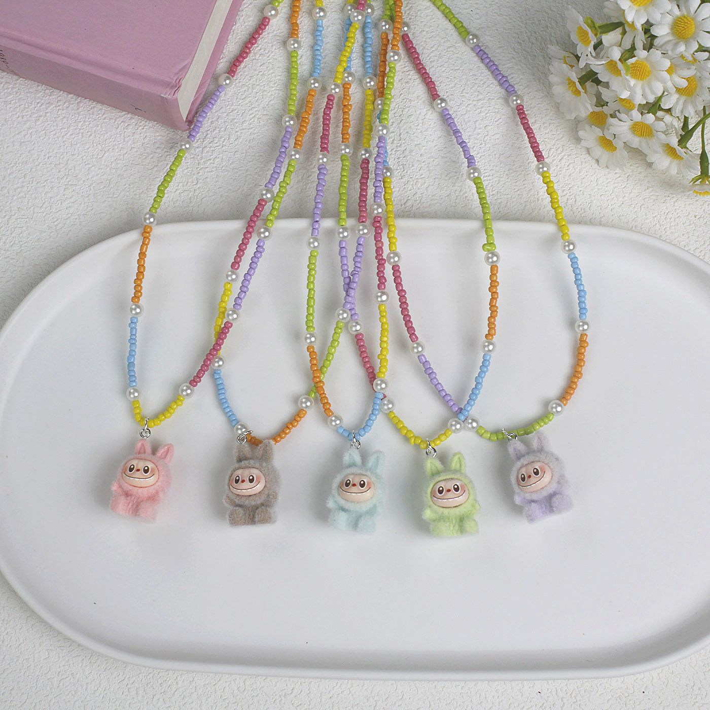 新款卡通拉布布彩虹串珠珍珠项链LABUBU首饰品吊坠百搭颈链锁骨链