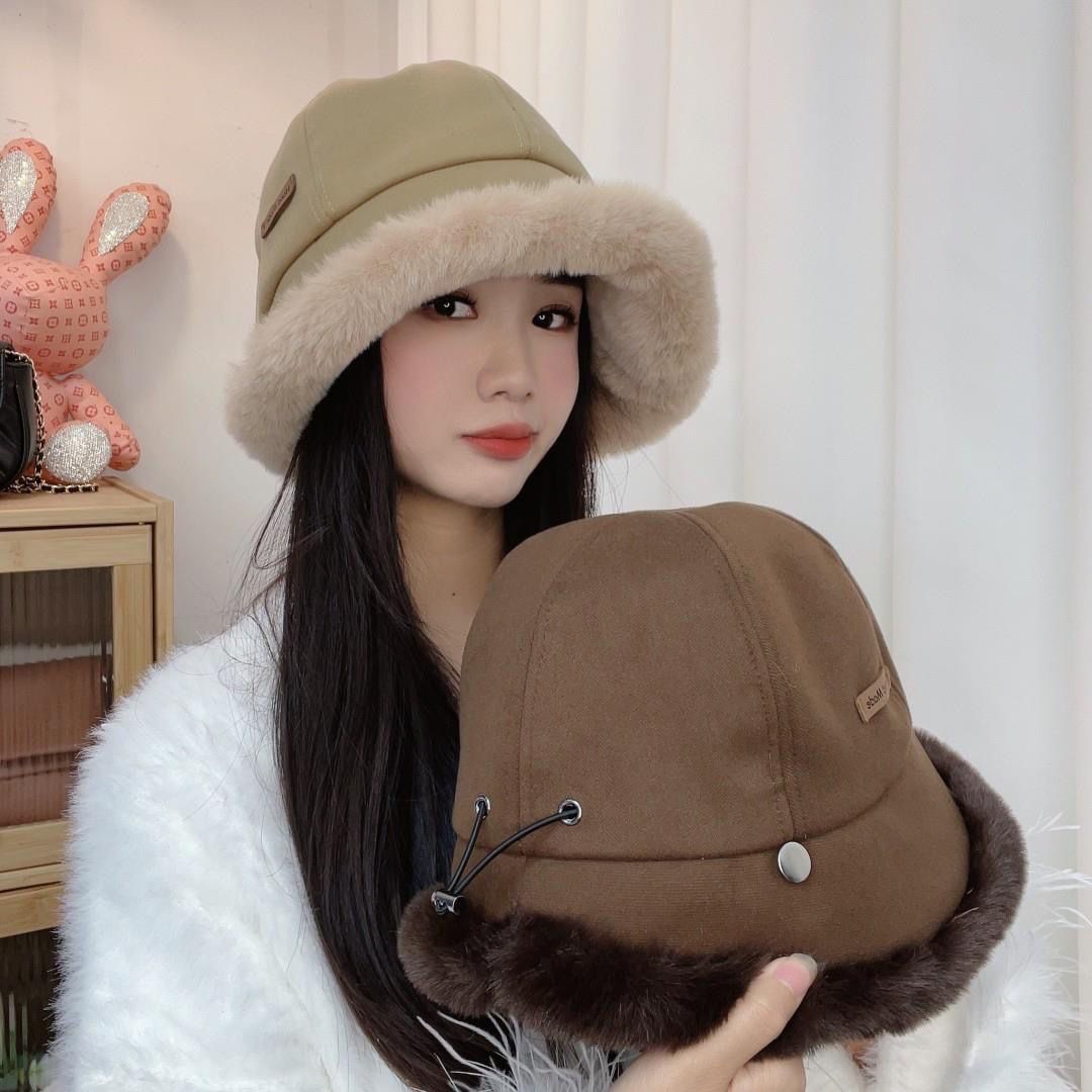 女士立体帽子新款加厚加绒秋冬季护耳毛绒保暖鸭舌帽大头渔夫帽围