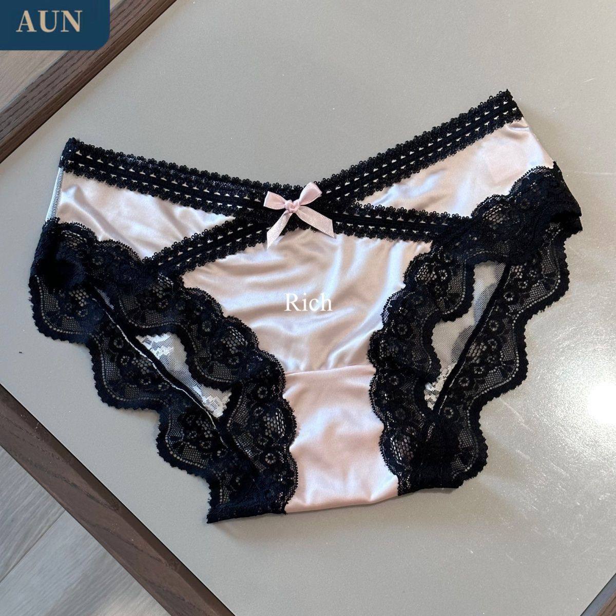 法式纯欲蕾丝少女内裤性感缎面透气包臀新款无痕中腰三角短裤ins