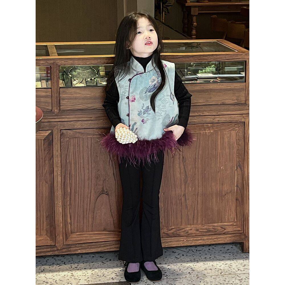 新中式拜年服女童马甲2025冬季女宝宝中国风复古刺绣唐装夹棉背心