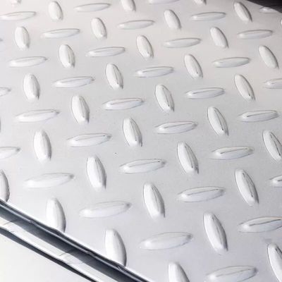 热镀锌花纹板 Q235钢板扁豆形铁板防锈板车厢板铺地板踏步板楼梯