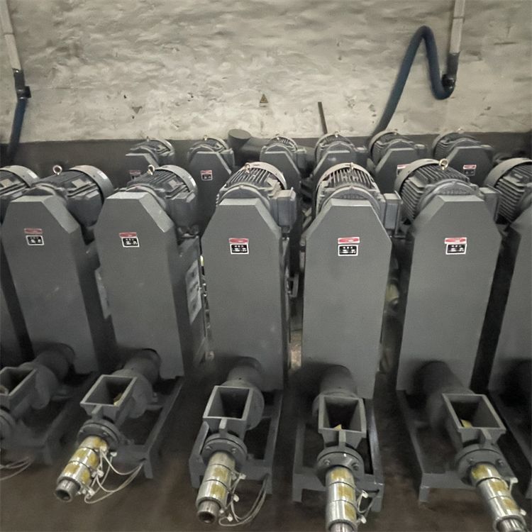 全自动制棒机秸秆竹屑锯末烧烤木炭机小型家用稻壳木屑制棒机器