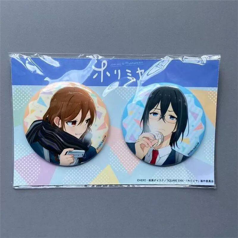 日谷 堀与宫村红茶吧唧全新未拆带背板,模玩/动漫/周边/娃圈三坑/桌游,动漫徽章/立牌,淘宝优惠券,粉丝福利购,淘宝优惠卷