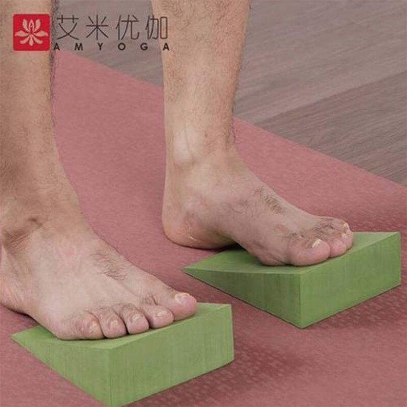 艾米优伽瑜伽斜板辅助瑜伽器材EVA斜板瑜伽初学辅助工具瑜伽砖