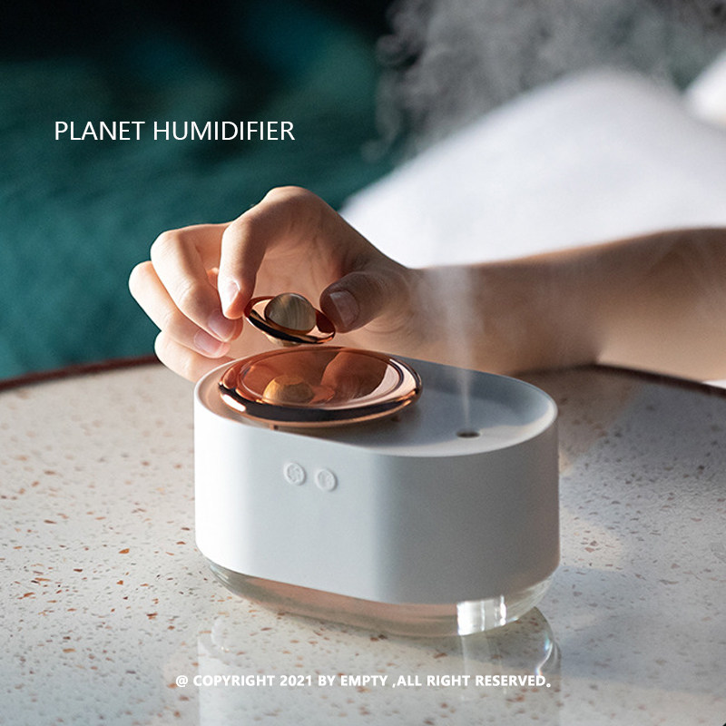 Planet Humidifier  星球加湿器 氛围夜灯模式 趣味旋转摆件设计