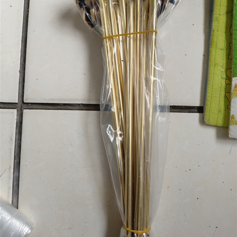 355/65Ri18轮胎细杆气门嘴 定做气门嘴 12MM转8MM气门嘴