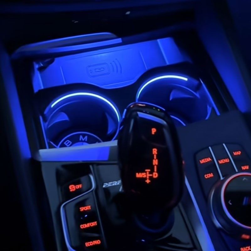 适用于宝马18-23款5系6/3/4系X3/X5X6X7水杯架饮料架同步氛围变色