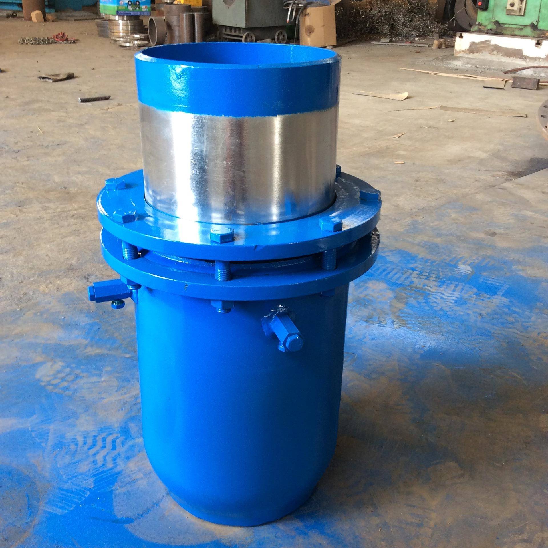 套筒补偿器 直埋式压盘式注油注打式套筒补偿器膨胀节