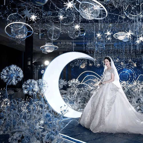 新款婚庆道具铁艺发光月亮粘膜摆件婚礼舞台背景装饰户外道具拱门