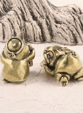 仿古玩做旧创意企鹅黄铜摆件加油躺平摆设茶宠桌宠车宠趣味工艺品