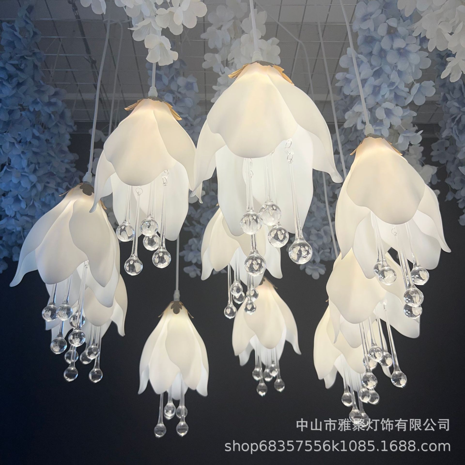 厂家新款10头玉兰花婚庆吊灯婚礼堂创意布置装饰道具吊顶挂饰灯