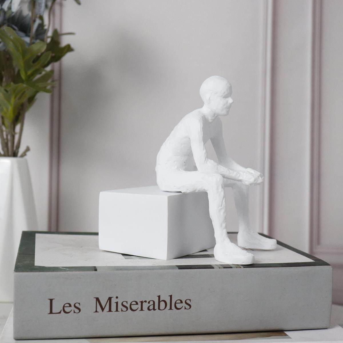 现代简约轻奢艺术任务雕塑男思考者售楼处样板间客厅开放柜摆设,鲜花速递/花卉仿真/绿植园艺,割草机/草坪机,淘宝优惠券,粉丝福利购,淘宝优惠卷