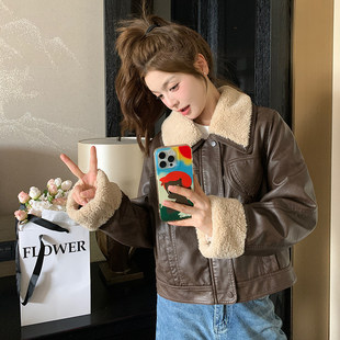 美式复古翻毛领皮衣羊羔毛女士2025年冬季新款保暖夹克羽绒服外套