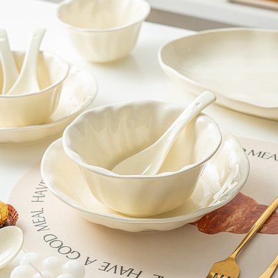 奶油风碗碟套装家用2024新款清新高温釉下彩餐具陶瓷碗筷盘子碗具