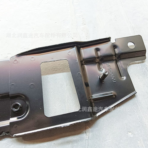 适用标致4008 5008 508L C5天逸发动机下横梁前横梁水箱下横梁