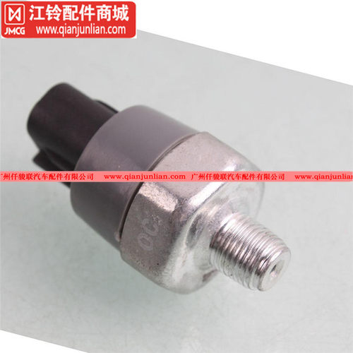 适用五十铃配件DMAX庆铃货车700P4HK1庆铃轻卡600P国4机油感应器