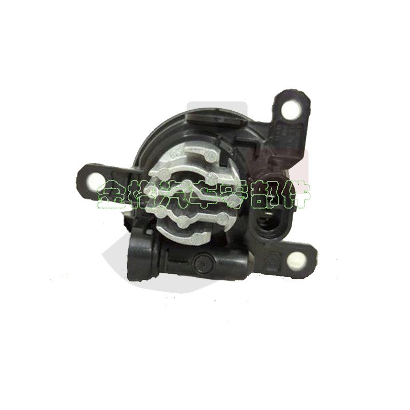 适用福特烈马运动BroncoSport雾灯OE M1PZ-15201-A  M1PZ-15200-A - 实物图