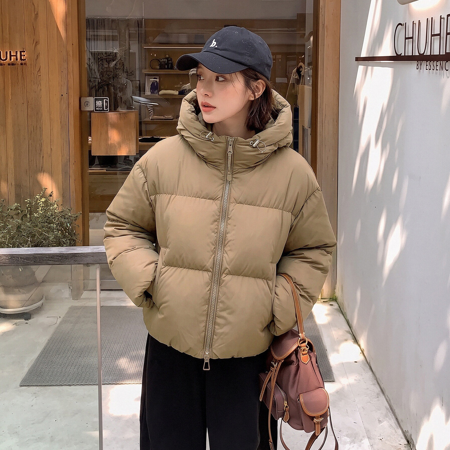 SIYU斯羽 90白鸭绒云感泡芙短款外套冬2026新款显瘦百搭羽绒服女
