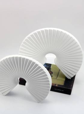 新中式现代简约白色扇形摆件样板房售楼处软装饰品创意工艺品摆设