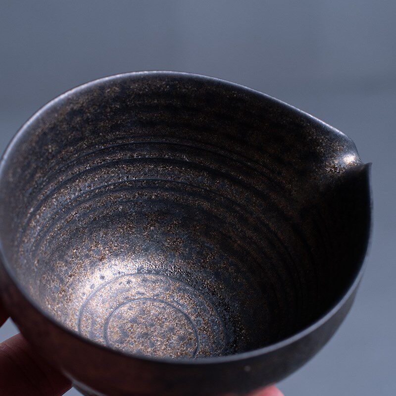 复古鎏金公道杯陶瓷茶海匀杯分茶器家用大容量公平杯手作薄胎配件