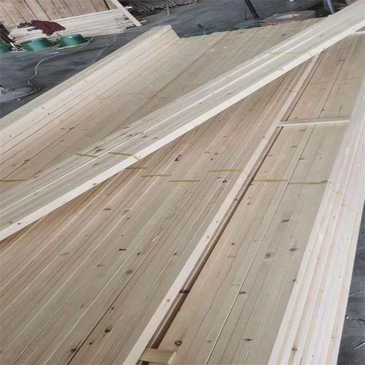 木板木龙骨装修吊顶小木方樟子松木龙骨4.5*4.5挂瓦条小木方量大