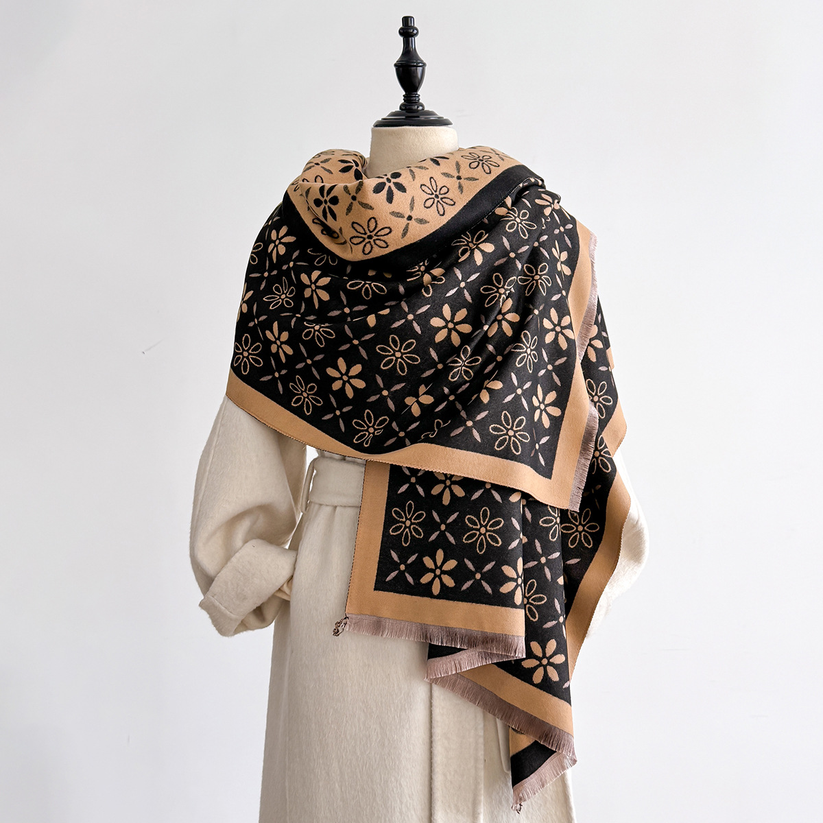 秋冬新款围巾仿羊绒保暖披肩女韩版百搭星星空调房披肩加厚围脖