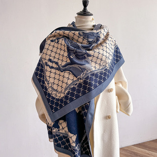 秋冬新品女仿羊绒保暖短须流苏围巾动物图案H马时尚披肩冬季围脖