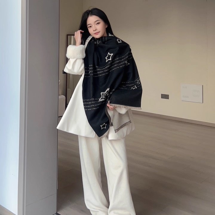 2025秋冬新款星星花型双面披肩提花护颈保暖提花中长围巾女士新款,服饰配件/皮带/帽子/围巾,防晒披肩,淘宝优惠券,粉丝福利购,淘宝优惠卷