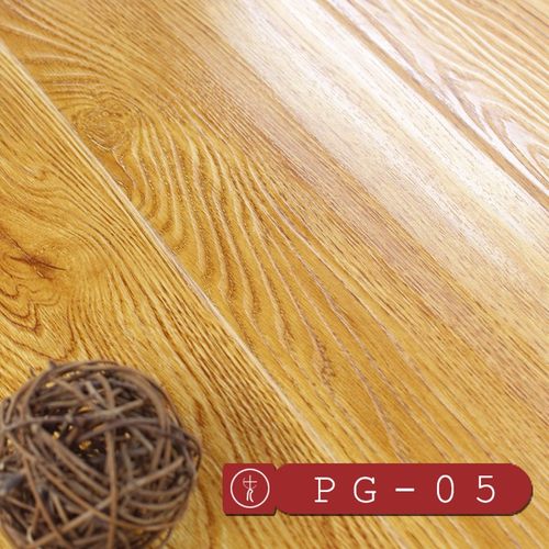 强化复合地板 厂家直销12mm家用卧室个性复古防水地暖仿实木地板