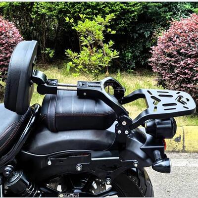 适用闪300靠背凯越625VCU525链条版铝合金折叠伸缩摩托车靠背