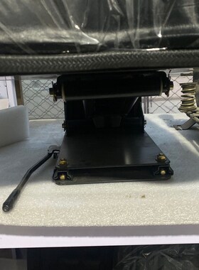 拖拉机座椅悬浮减震农用车福田雷沃东方红迪尔改装座总成农机配件