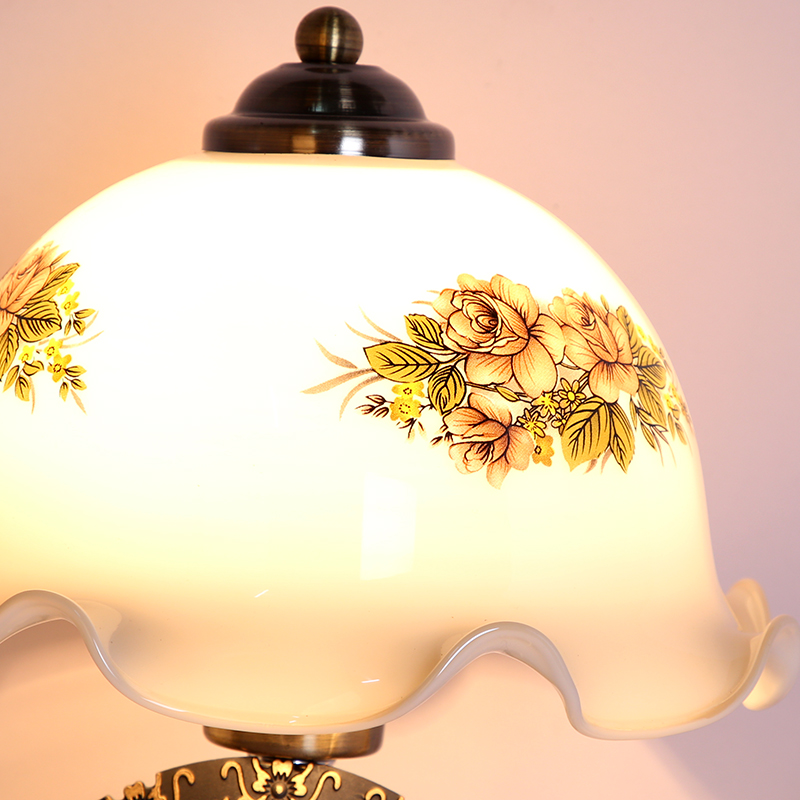 欧式仿古卧室床头灯美式怀旧中国风客厅书房灯可调光奢华钟表台灯