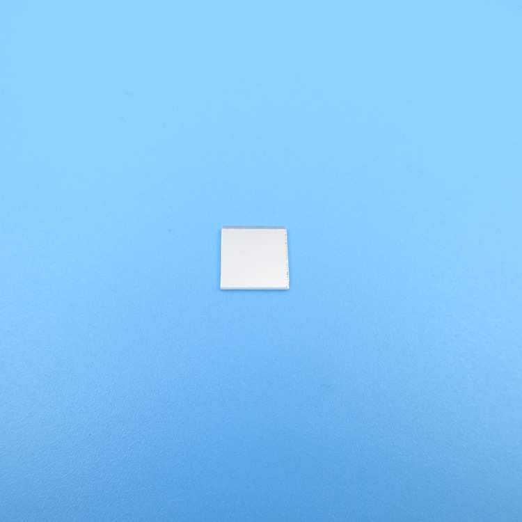 975nm窄带滤光片半带宽20nm截止深度OD4反射型滤光片镀膜透镜