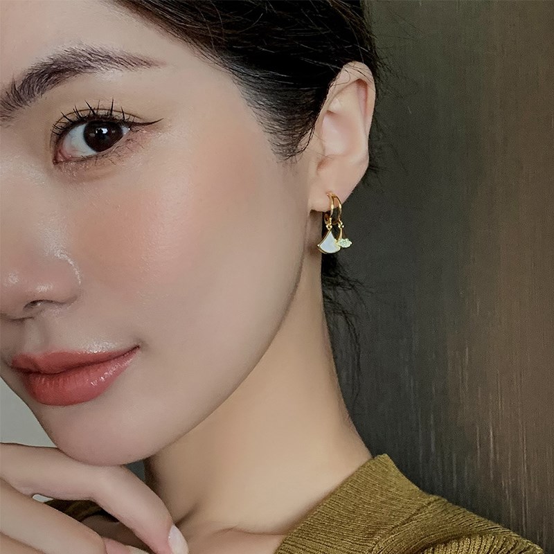 Loga.Py 银杏叶耳环女2025年新款潮网红气质时尚秋冬款精致耳饰品