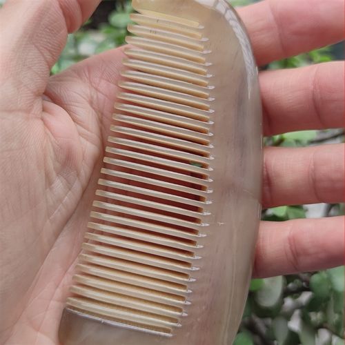 天然手柄小胖梳子白水牛角加厚女B头疗头部长发便携按摩梳密齿送