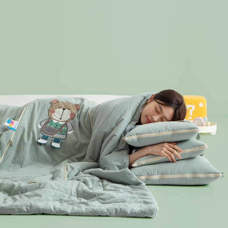 全棉 手提式g 抱枕被子两用2025新款午睡毯子二合一车载靠枕枕头