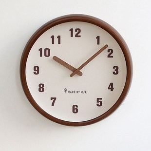 挂钟客厅2024新款静音卧室餐桌挂墙时钟现代简约家用时尚艺术钟表