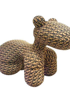 网红小马椅设计师款创意动物坐凳椅客厅装饰落地摆件乔迁送礼换鞋