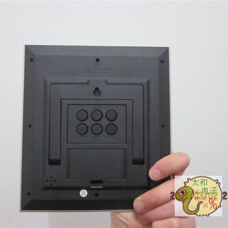 佳宜大屏LCD时钟闹钟电子钟客厅老式简约挂钟座钟万年历温度