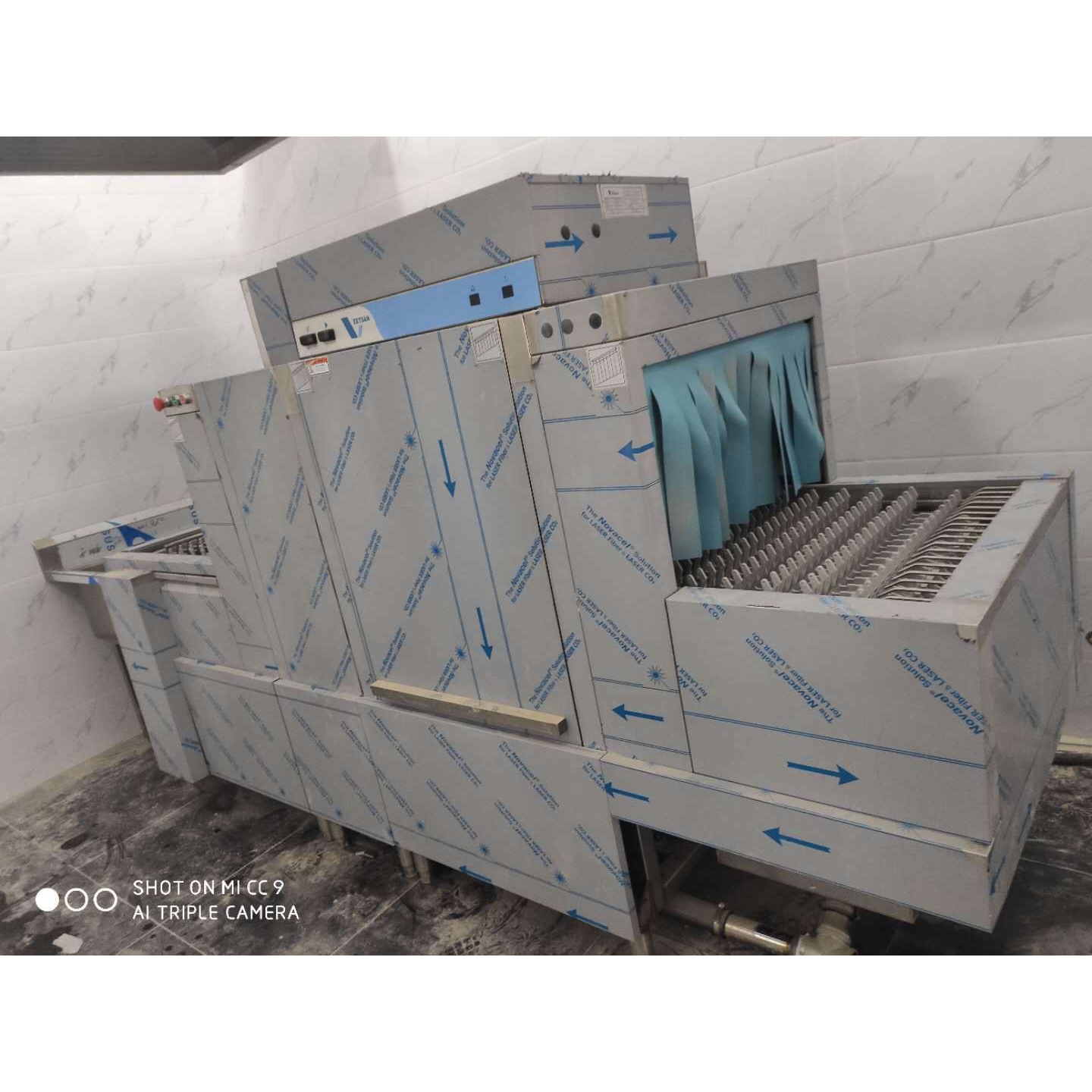 供应威顺FEA-1ER长龙式洗碗机酒店食堂火锅店洗碗机设备定金