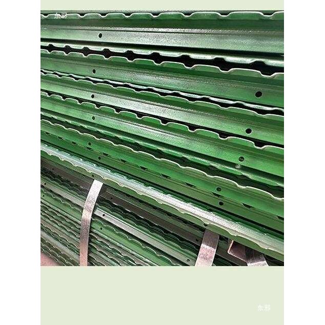 养殖围栏立柱杆三角铁丝网实心桩养殖Y型铸铁尖头柱支撑杆爬藤架