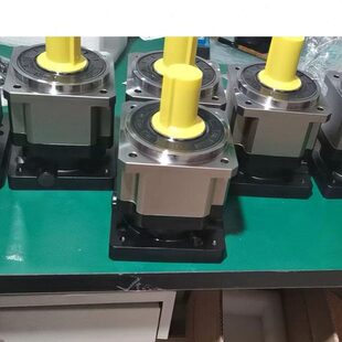 伺服电机400w 750w减速器精密行星斜齿AB60 90减速机配57 86步进