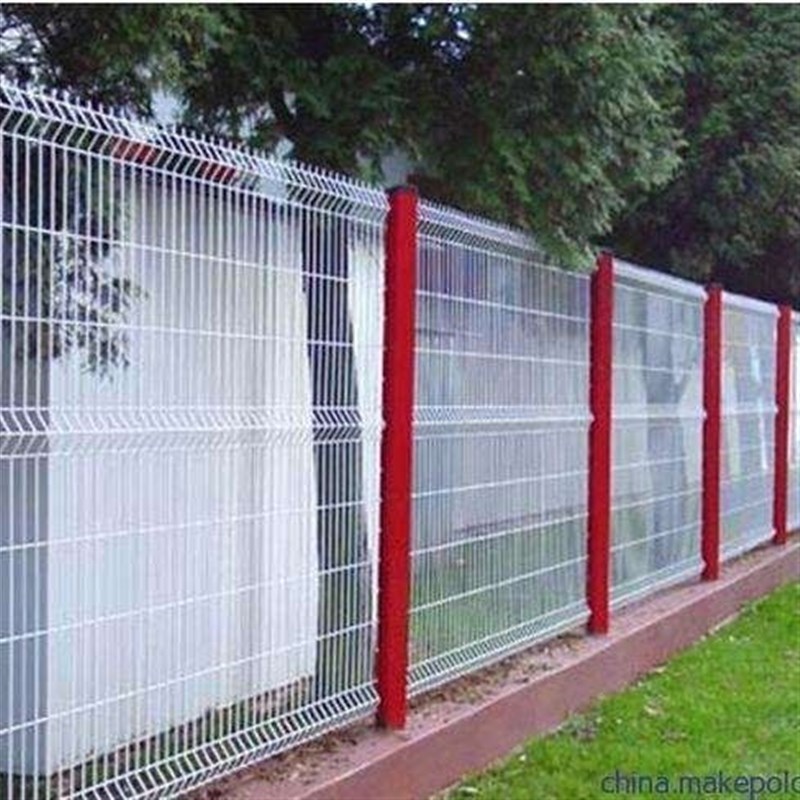 桃型柱护栏网围栏网厂区果园鱼塘高速公路机场圈地铁丝Z护栏围栏