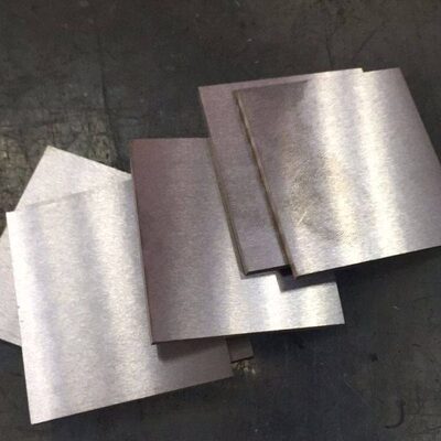 现货YG8/YG10X/M10钨钢硬质合金板/方条 YG20C/YG15钨钢带孔圆棒