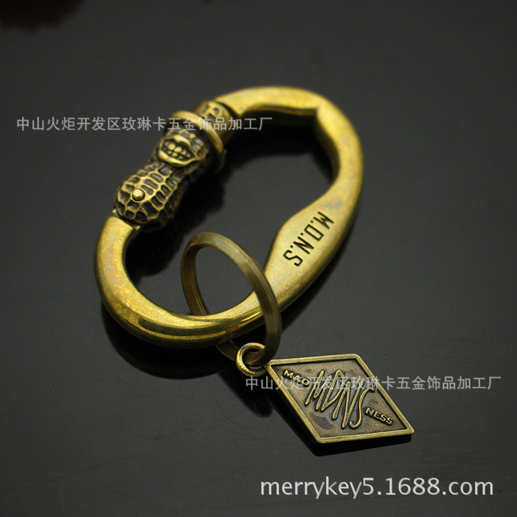 黄铜复古邪恶花生人弹簧钥匙环潮男登山扣汽车钥匙腰挂件饰品