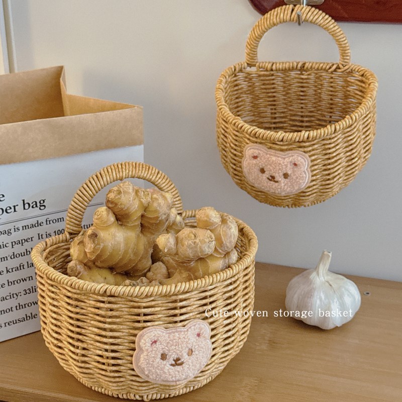 可爱卡通小篮子仿藤编收纳筐免打孔壁挂式收纳篮多功能.厨房置物