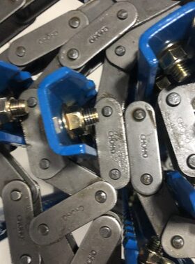 雷沃rg60/70荣耀版收割机配件原厂输送链爬总成120马力16根爬杆