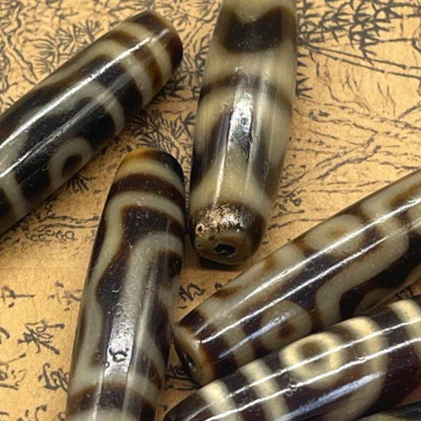 保真西藏包浆牙黄玛瑙老天珠玉髓天珠九眼虎牙项坠吊坠子男女饰品